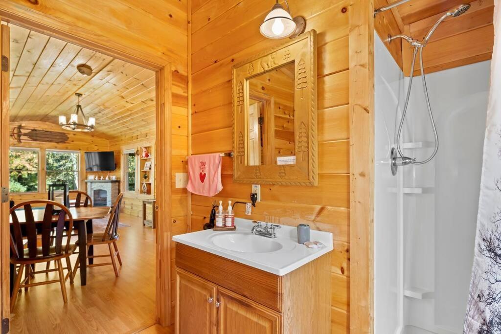فيلا Dream Weaver Cabin Candler المظهر الخارجي الصورة
