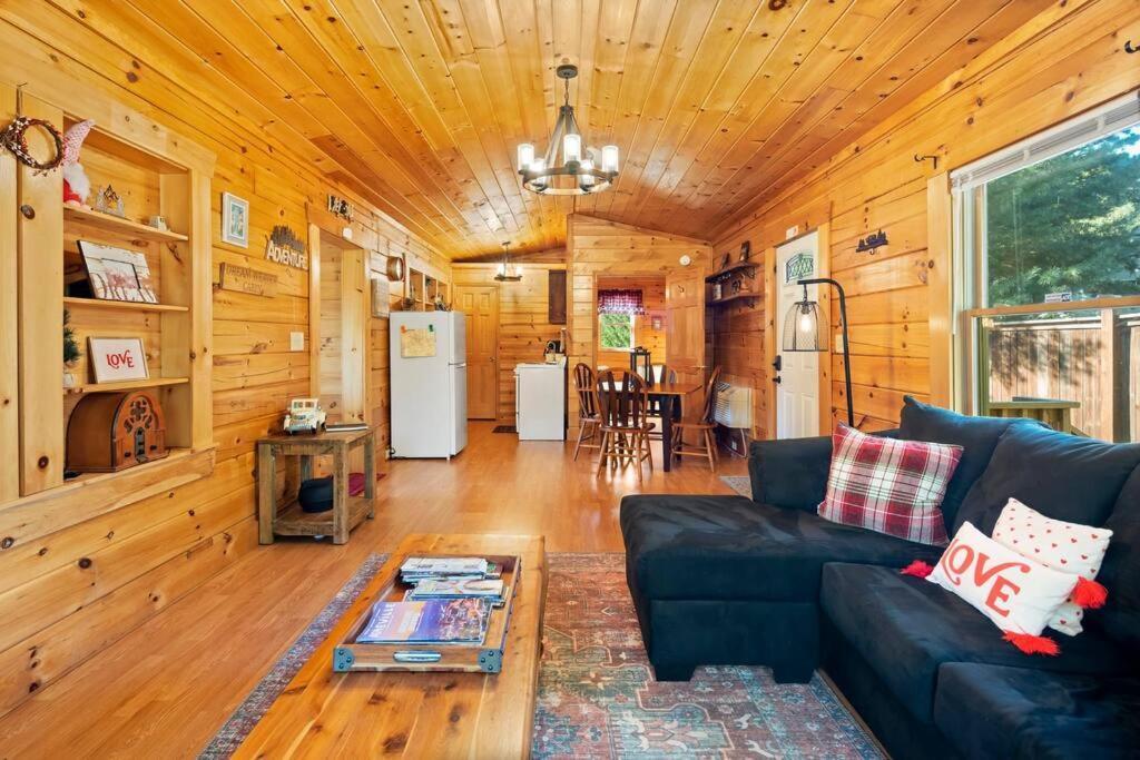 فيلا Dream Weaver Cabin Candler المظهر الخارجي الصورة