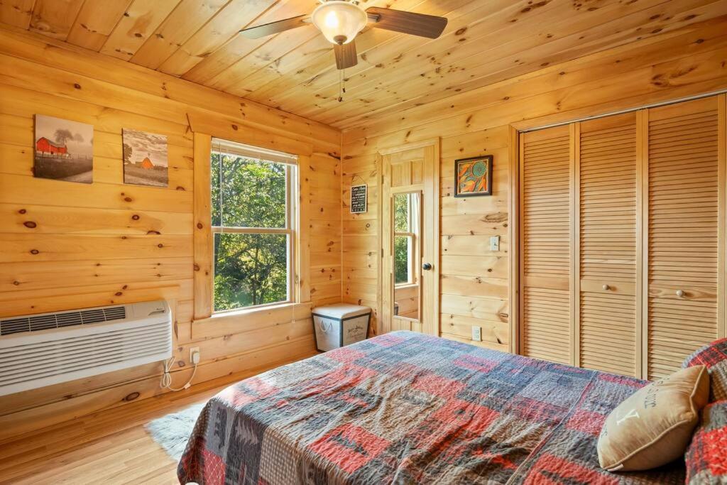 فيلا Dream Weaver Cabin Candler المظهر الخارجي الصورة
